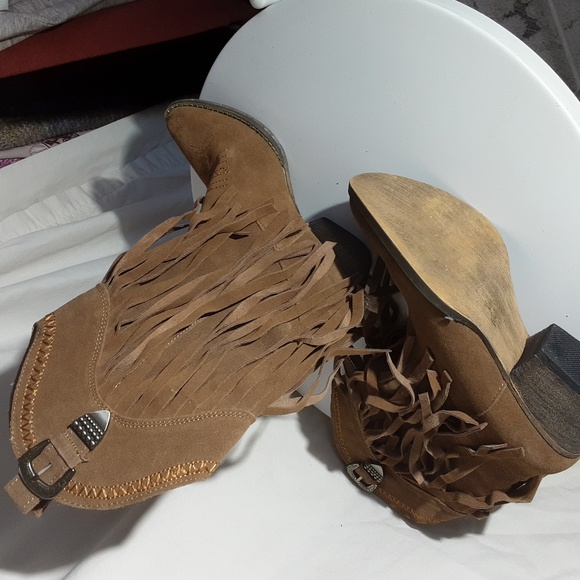 Very Volatile Hillside Fringed Western Boots Tan Leather NWT - Picture 3 of 4